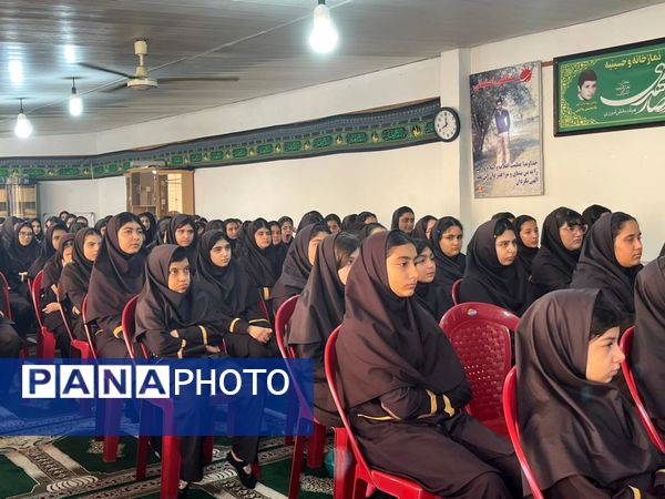 به صدا در آمدن زنگ هفته گردشگری در دبیرستان فاطیما