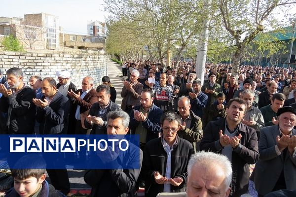 اقامه نماز عید فطر در شهرستان بجنورد 
