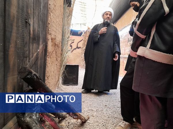 بازدید دانش‌آموزان تکتم از نمایشگاه ریحانه‌النبی