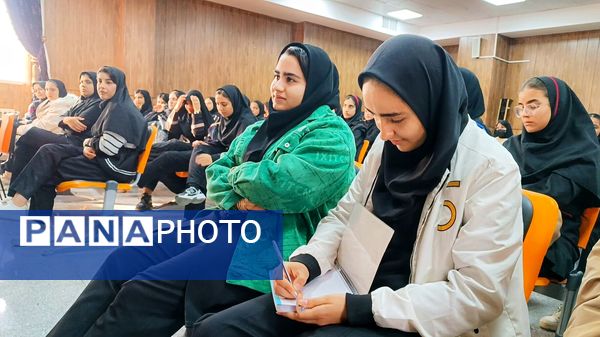 برگزاری «یکشنبه‌های مهارتی» طرح نماد در دبیرستان آرمیتا مصلی‌نژاد یاسوج