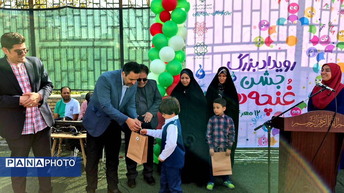 شکوفایی غنچههای علم در باغ آموزش و پرورش منطقه ۵