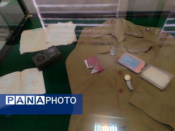 نمایشگاه یاد یاران در آرامگاه شهید مدرس شهرستان کاشمر