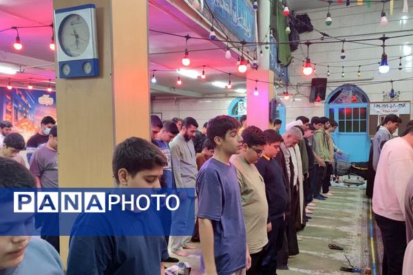 اولین روز حضور پسران ناحیه دو شهرری در مراسم معنوی اعتکاف 