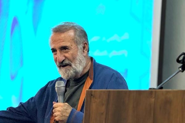 بازیگری سخت‌تر از معلمی است