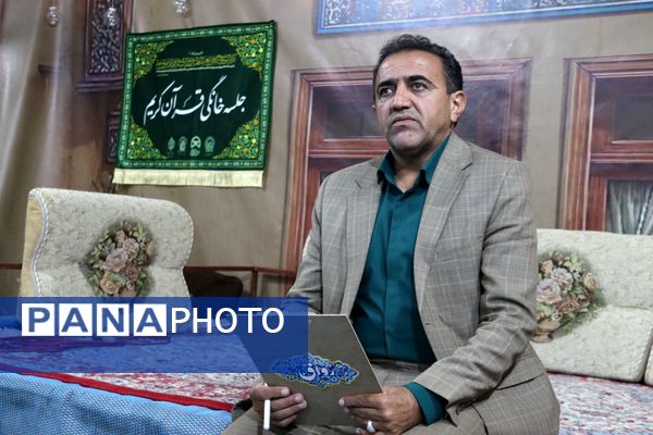 برنامه قرآنی «رواق» میزبان محفلی قرآنی