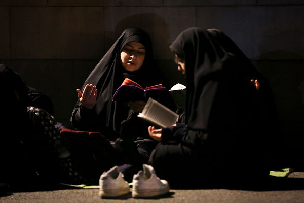احیای شب بیست ویکم رمضان در دانشگاه تهران