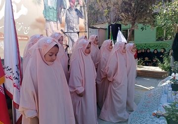 یادواره شهدای فرهنگی و دانش‌آموز در دبیرستان مهر ملارد
