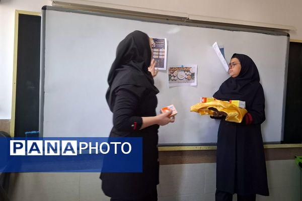 طرح توزیع مکمل‌های آهن و ویتامین D میان دانش‌آموزان متوسطه در مدارس ملارد