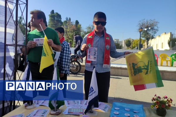 تجمع بزرگ دانش‌آموزان در روز 13 آبان