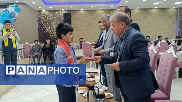 همایش باغبان تربیت  در خلیل آباد برگزار شد