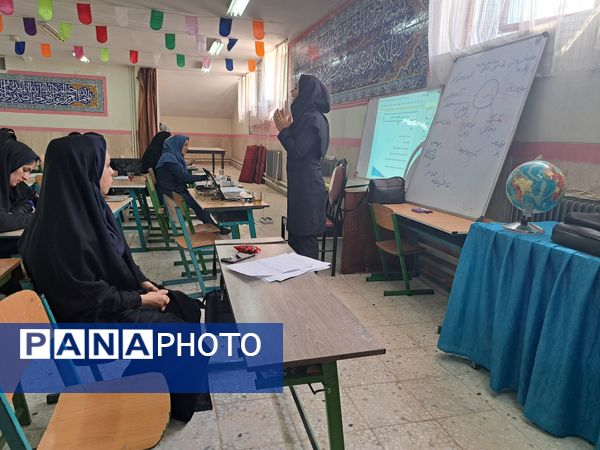 توانمندسازی نومعلمان ملارد در راستای طرح شهید همت در دبستان حضرت صدیقه(س)