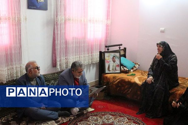 دیدار با خانواده‌های شهدا و فرهنگیان بازنشسته به مناسبت ولادت حضرت فاطمه زهرا (س) و روز مادر در فیروزکوه