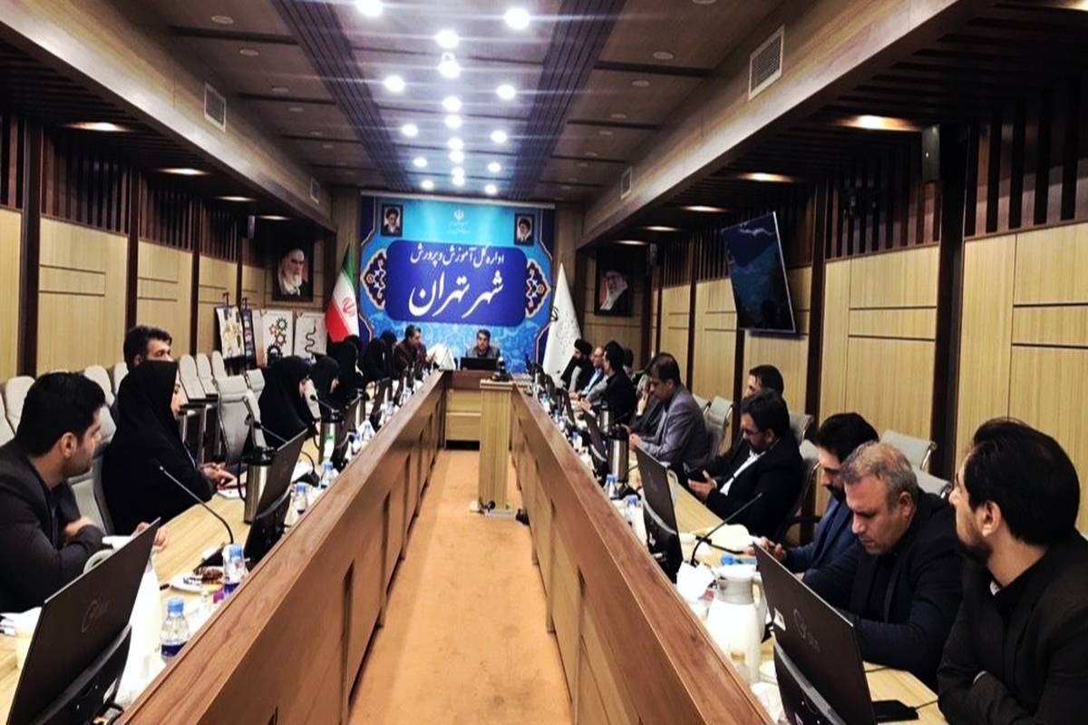 بسته ایرانمون؛ گامی نو در بازگشت تربیت به مدار مدرسه است