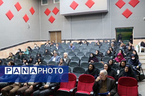 همایش توانمند سازی معاونان آموزشی مدارس آموزش و پرورش ناحیه هفت مشهد مقدس