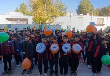روز کودک همراه با صبحانه سالم در دبستان معلم آشخانه 