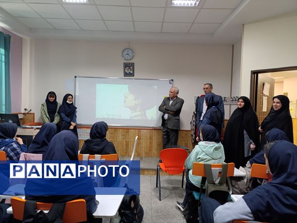 اجرای طرح مدام در دبیرستان مصلی نژاد حضرت زهرا(س)