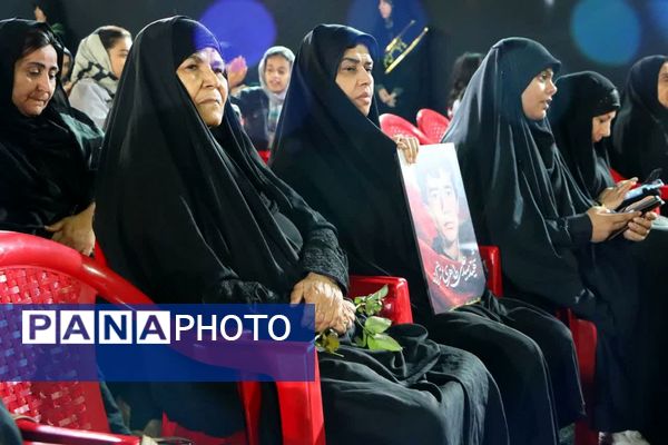 یادواره سرداران و شهدای محله حسین‌آباد در برازجان با حضور نماینده ولی فقیه در استان بوشهر