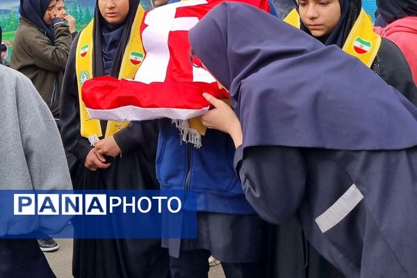 مدارس ورامین در سالروز ولادت حضرت زهرا(س) غرق در شور و جشن 