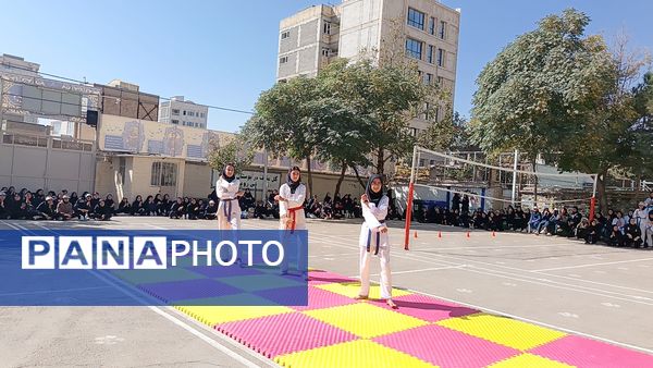 المپیاد ورزشی در دبیرستان کوثر فرهنگیان