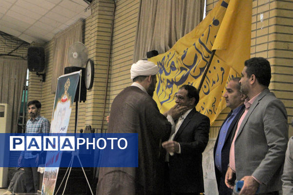 اعزام نخستین گروه از دختران دانش‌آموز ناحیه یک قم به اردوی راهیان نور