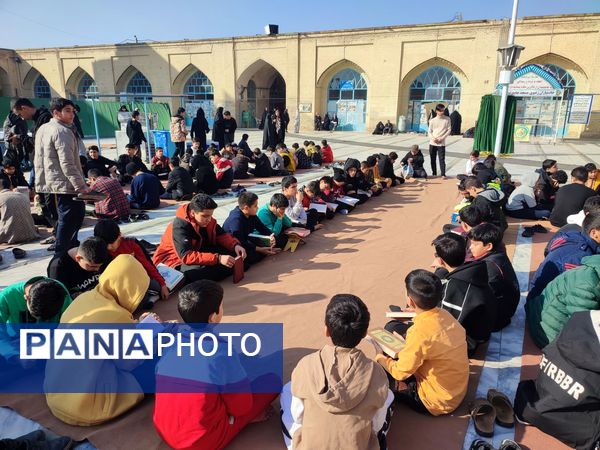 سه روز بندگی  در مسجد جامع نیشابور