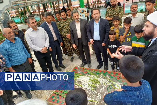 ‌حضور نوجوانان روستای مومن‌آباد قم در محفل روایتگری شهدا