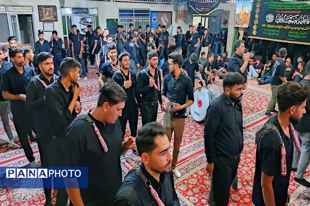 مراسم عزاداری آقا ابا عبدالله الحسین (ع) در شب عاشورا حسینی در شهر بار