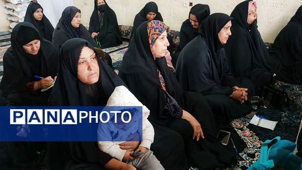 جلسات تفسیر قرآن در منازل مردم شهرستان مارگون