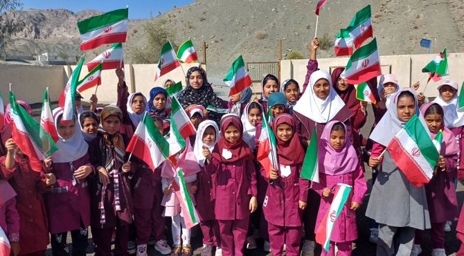 راهپیمایی روز دانش‌آموز در بشاگرد