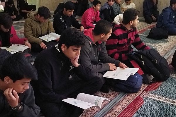 هیئت هفتگی در دبیرستان شاهد ابوذر غفاری نیشابور 