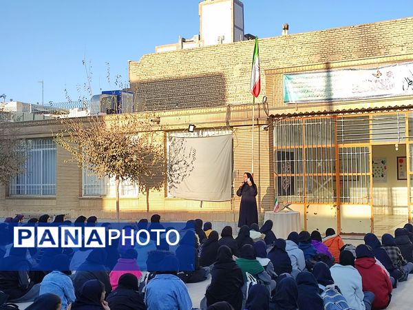 انتخابات شورای دانش آموزی در دبیرستان رفعت