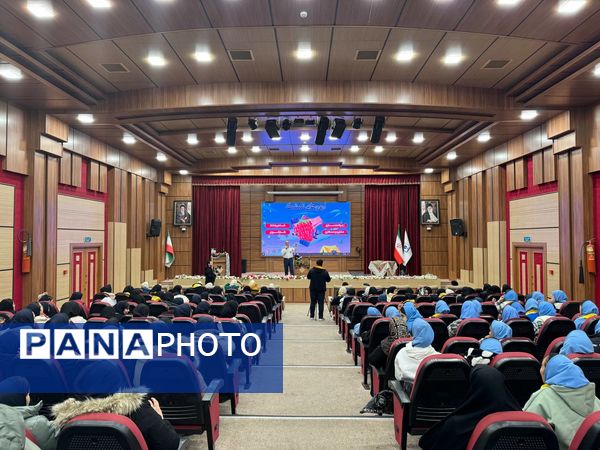 سفری هیجان انگیز به دنیایی تمشک با دختران ملارد 