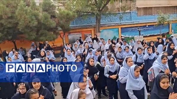آیین نواختن زنگ مهر، ایثار و شهادت در مدرسه فرهنگیان ۲
