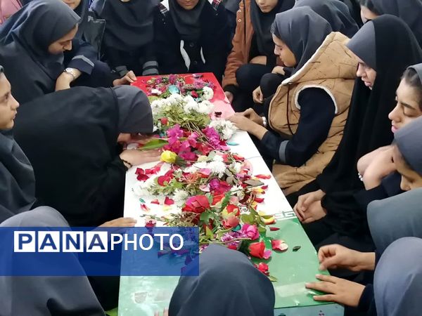 شهید گمنام، میهمان ویژه مدارس شهرستان خاتم شد