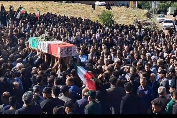 وداع مردم سراب با دومین شهید مدافع وطن