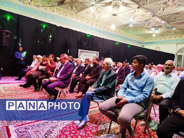همایش مسئولین هیات مذهبی و مداحان اهل بیت علیهم السلام در شهرستان کاشمر