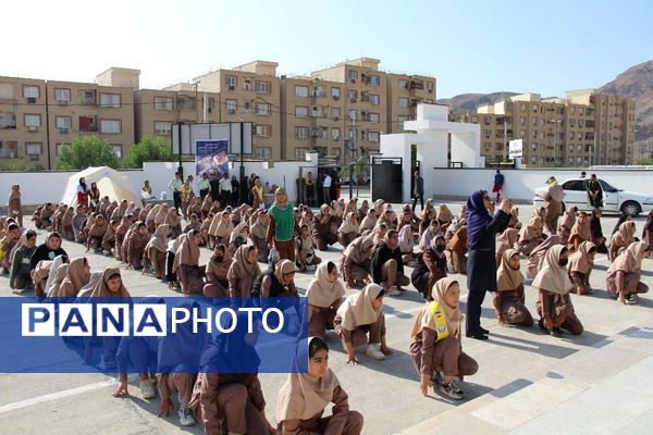 مانور زلزله و ایمنی در شهرستان حاجی‌آباد 