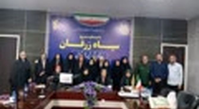 بسیج دانش آموزی قاعده هرم ارتش بیست میلیونی 