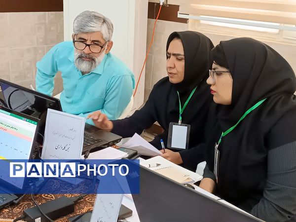 داوری ششمین دوره جشنواره علمی-پژوهشی پژوهشسرای دانشآموزی در هرمزگان