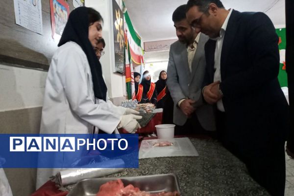  مراسم نواخته شدن زنگ پژوهش در فرزانگان قدس