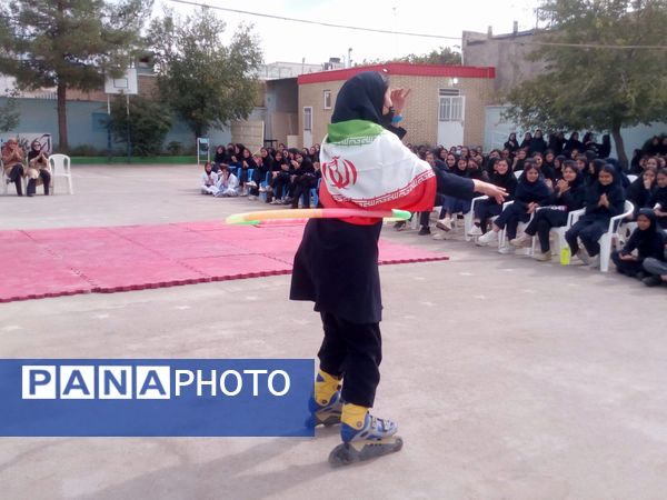 المپیاد‌ ورزشی درون مدرسه ای در دبیرستان فاطمیه