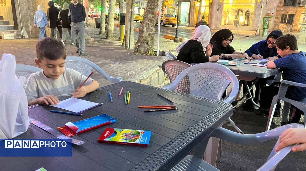 برپایی غرفه زنگ مدرسه در شهرستان محلات
