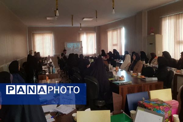 جلسه بصیرت افزایی 9 دی معاونین پرورشی رودهن