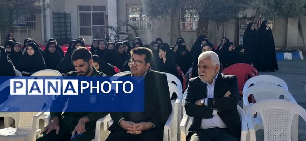 برگزاری یادواره «لاله‌های روشن» در دبیرستان مهدیه