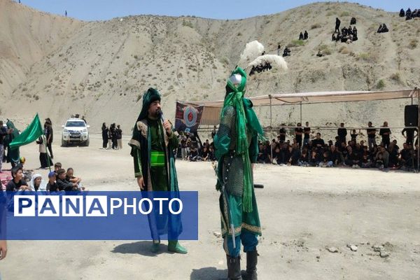 تعزیه خوانی در روز عاشورای حسینی در گلزار شهدای بار 