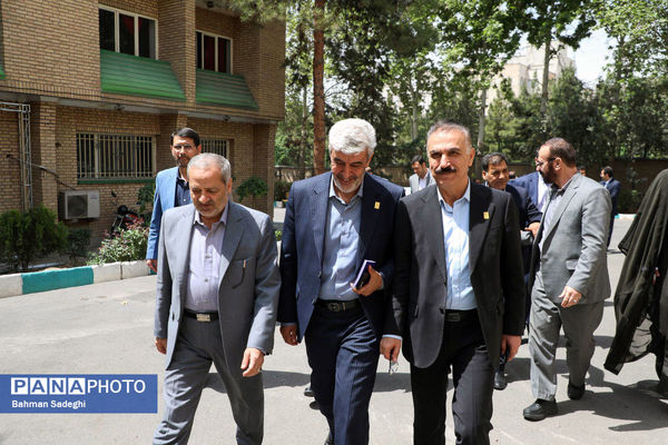 مراسم گرامیداشت روز معلم و تجلیل از اساتید نمونه دانشگاه فرهنگیان
