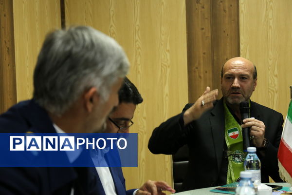 جلسه هم‌اندیشی مربیان پیشتازان استان آذربایجان شرقی