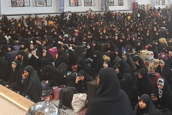 اعزام دختران مشهدی به سرزمین راهیان نور