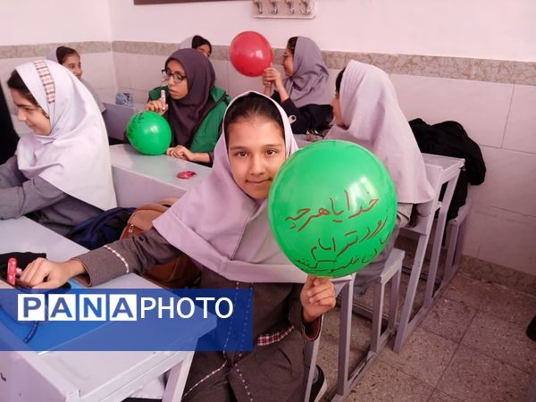 شادی کودکانه و معنویت دینی در لیلة‌الرغائب دبستان  شهید نجفی فدافن 