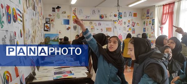 برپایی نمایشگاه نقاشی در مدارس فاطمیه و الزهرا (س) شهرستان شیروان